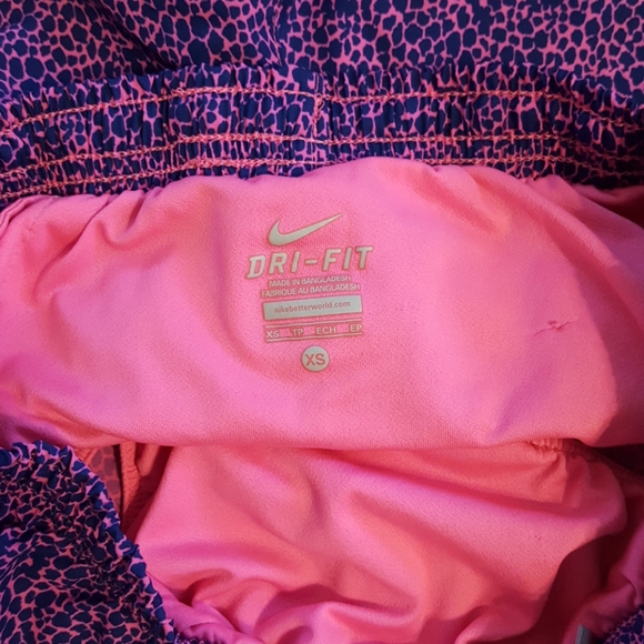 Nike bundle track short and tank - Picture 3 of 4